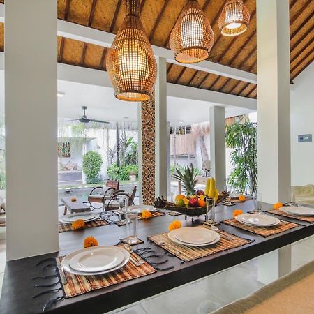 Villa Malou Seminyak Exterior foto
